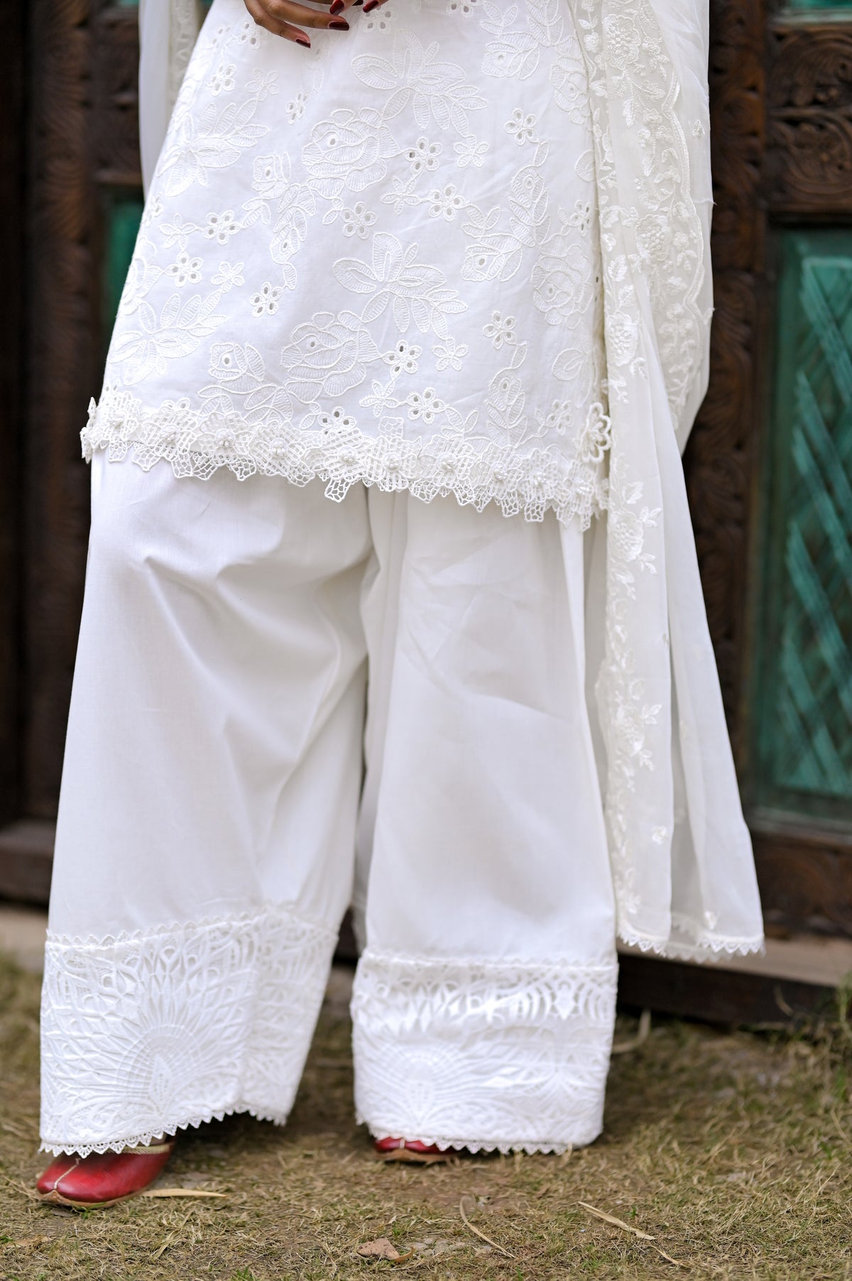 White Empress FZ- D 304